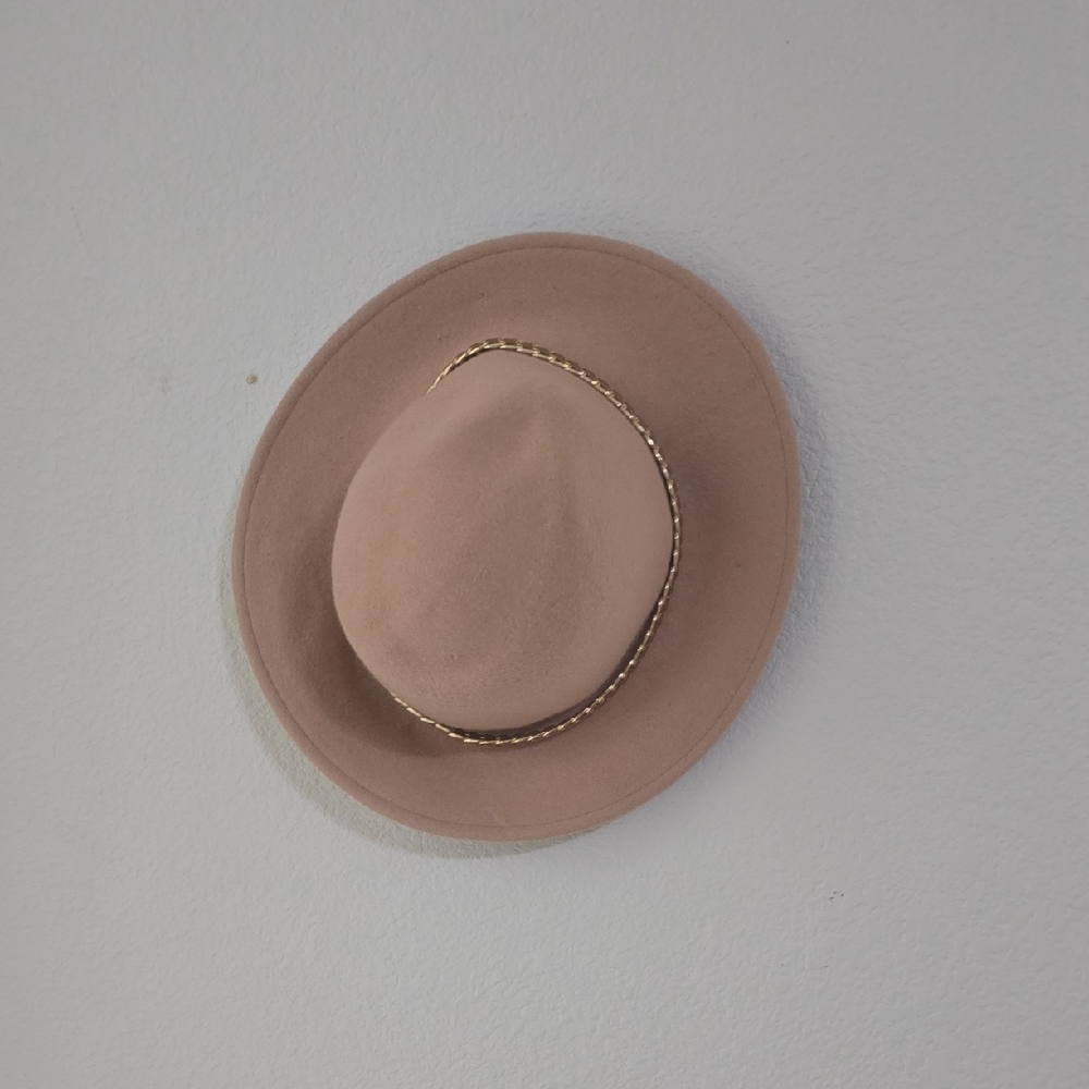 Aldo Tan Hat with Gold Accent